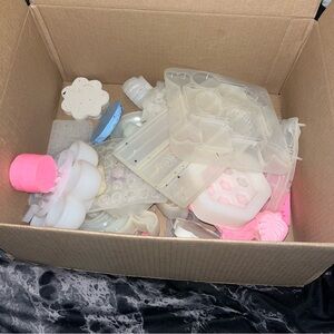 4lbs Silicone Mold Assortment for Crafts - White & Pink